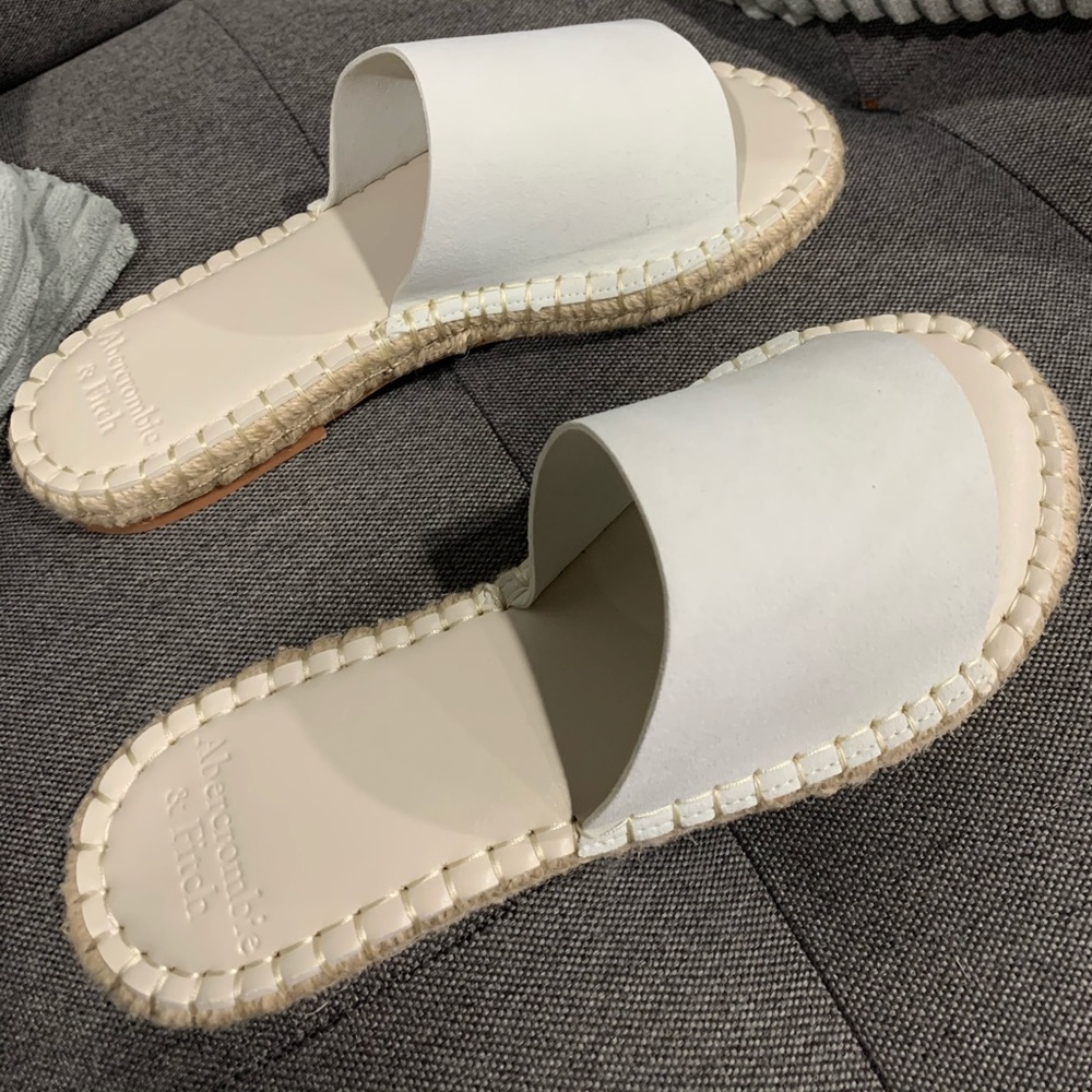 Abercrombie Espadrille Slides Size 6/7